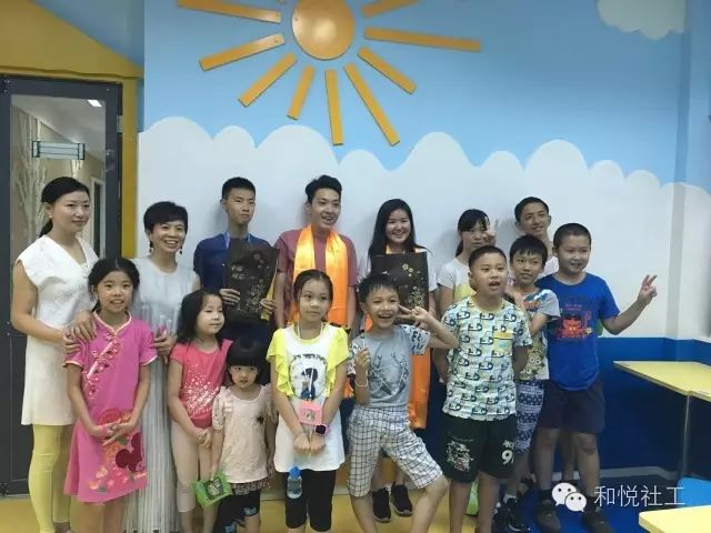 【梅花人家】留学生义工为小朋友们，开展了一场奇妙的分享会
