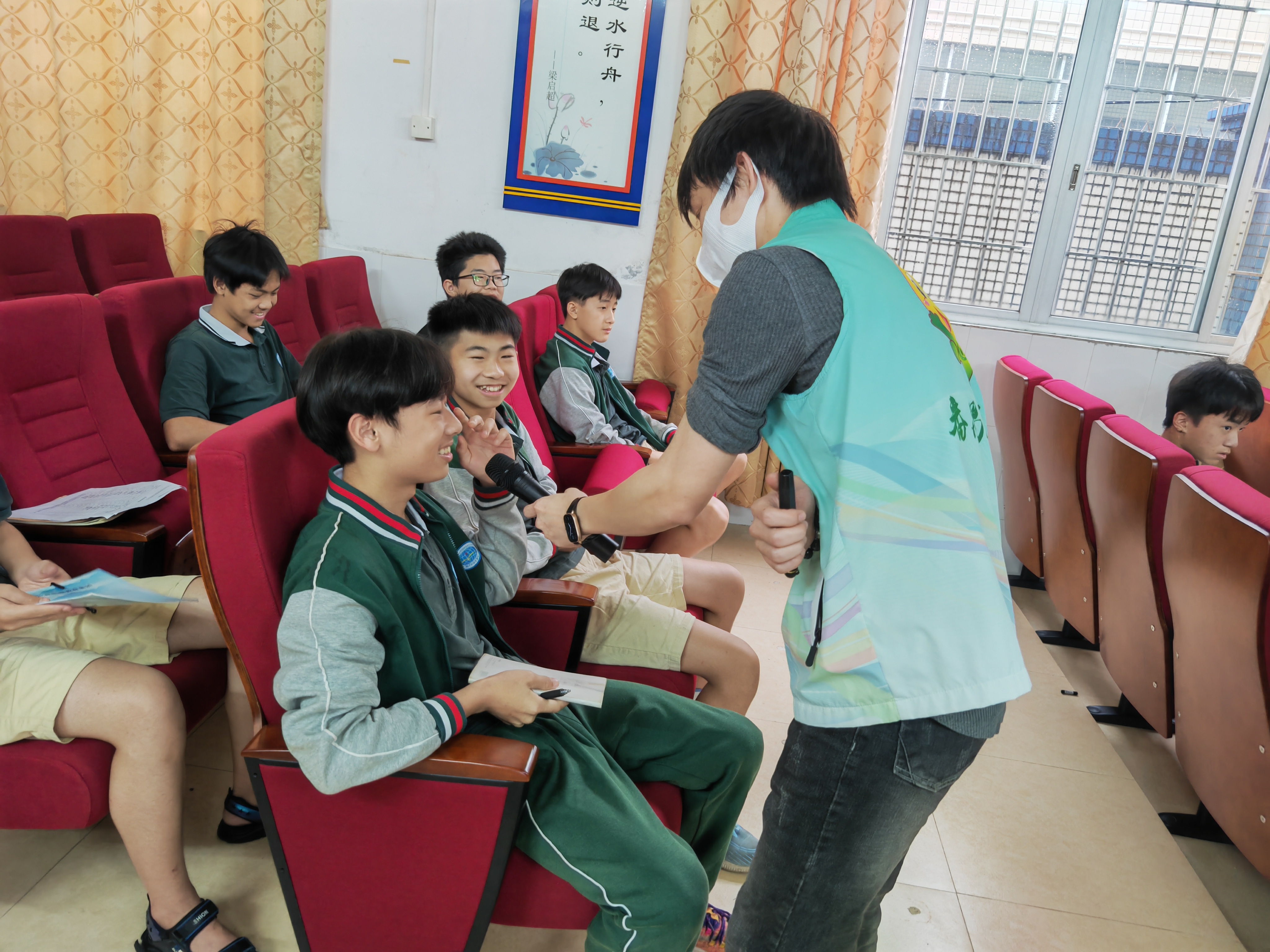 “心力量，心成长”初三青少年自我调适心理讲座