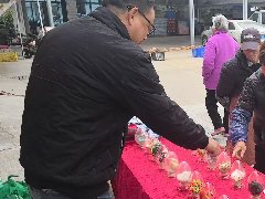 禁毒宣传进市场 禁毒理念入人心 ——小谷围街开展禁毒宣传教育活动进北亭村